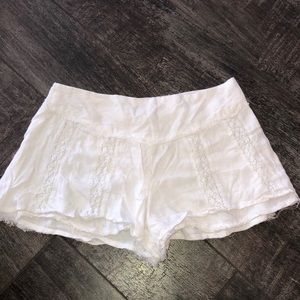 White cotton summer shorts BARELY WORN
